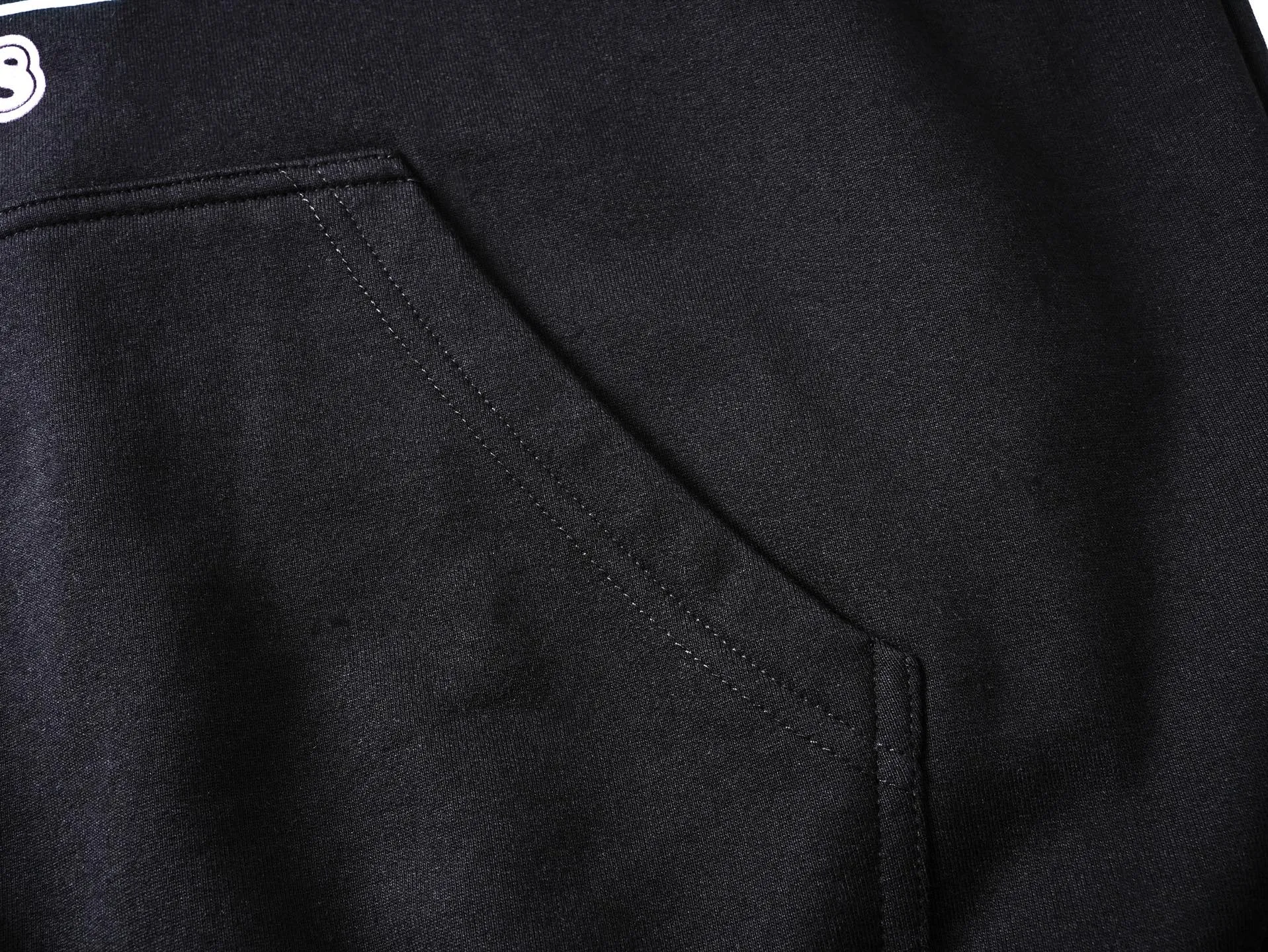 BALENCI*GA LOGO . . . . . 460g . Same Style -Color：Black -SIZE：Xs S M L 8988#